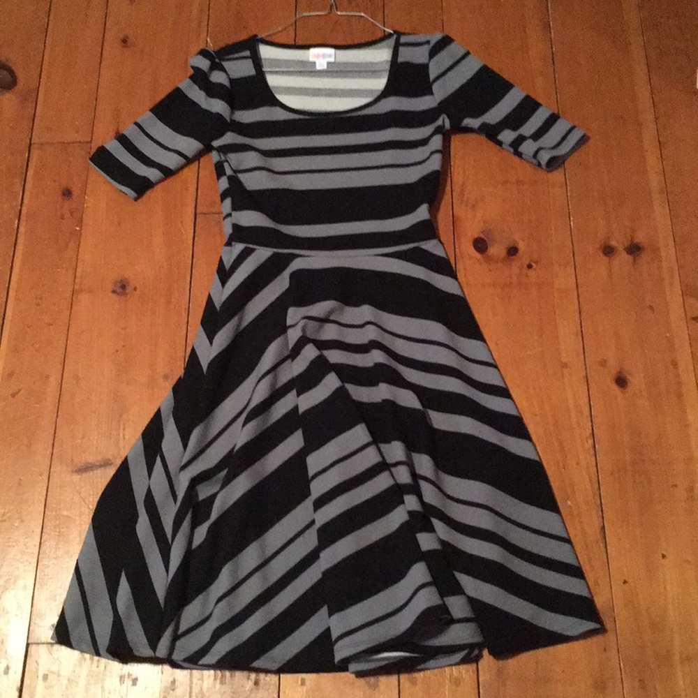 LuLaRoe Nicole EUC XS